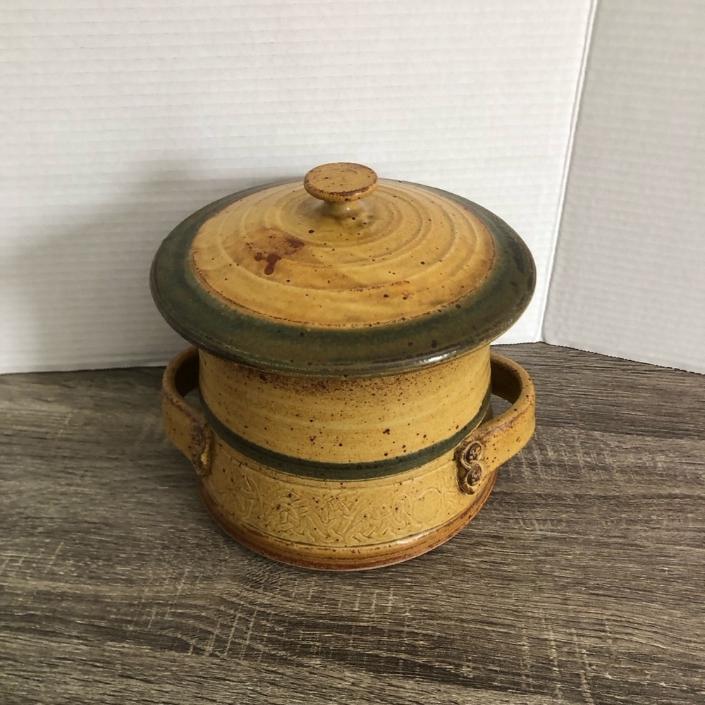 Hand-thrown Pottery Canister with Lid